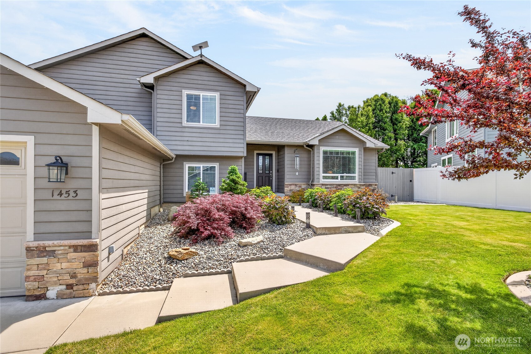 1453 Copper Loop