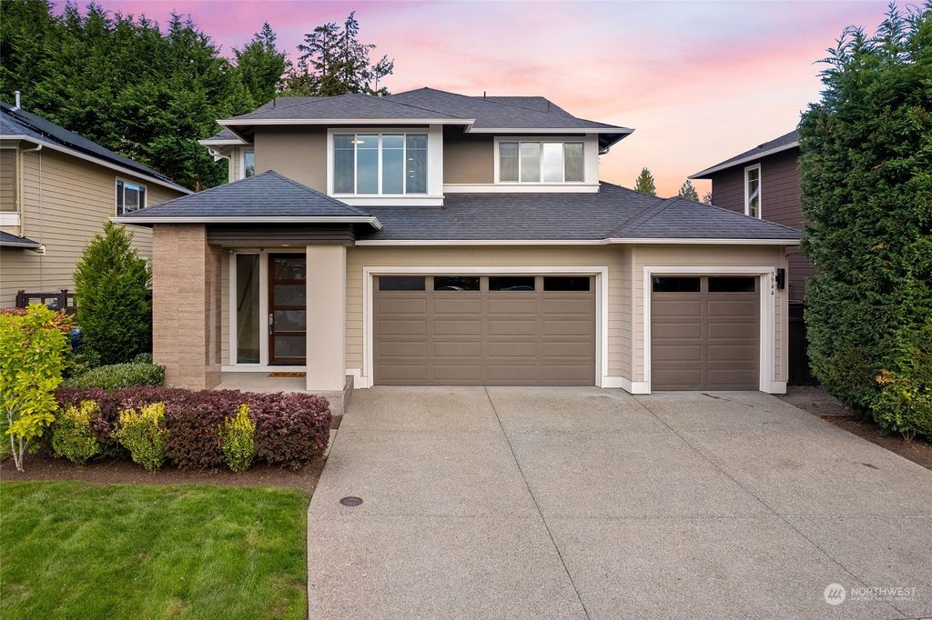 Photo of 3944 NE 24th Court, Renton, WA 98056 (MLS # 2297796)