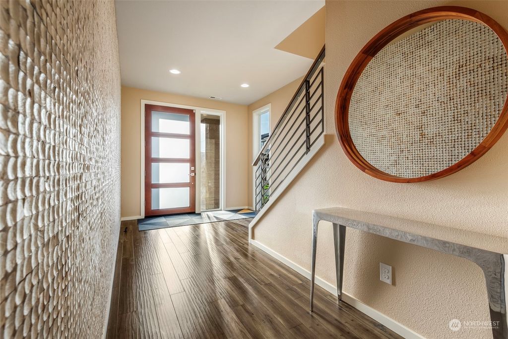 Photo of 3944 NE 24th Court, Renton, WA 98056 (MLS # 2297796)