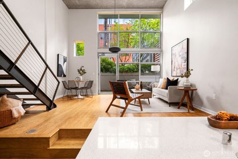 Photo of 401 9th Avenue N #112, Seattle, WA 98109 (MLS # 2522009)