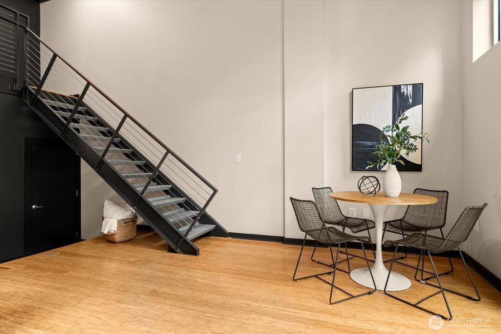 Photo of 401 9th Avenue N #112, Seattle, WA 98109 (MLS # 2522009)