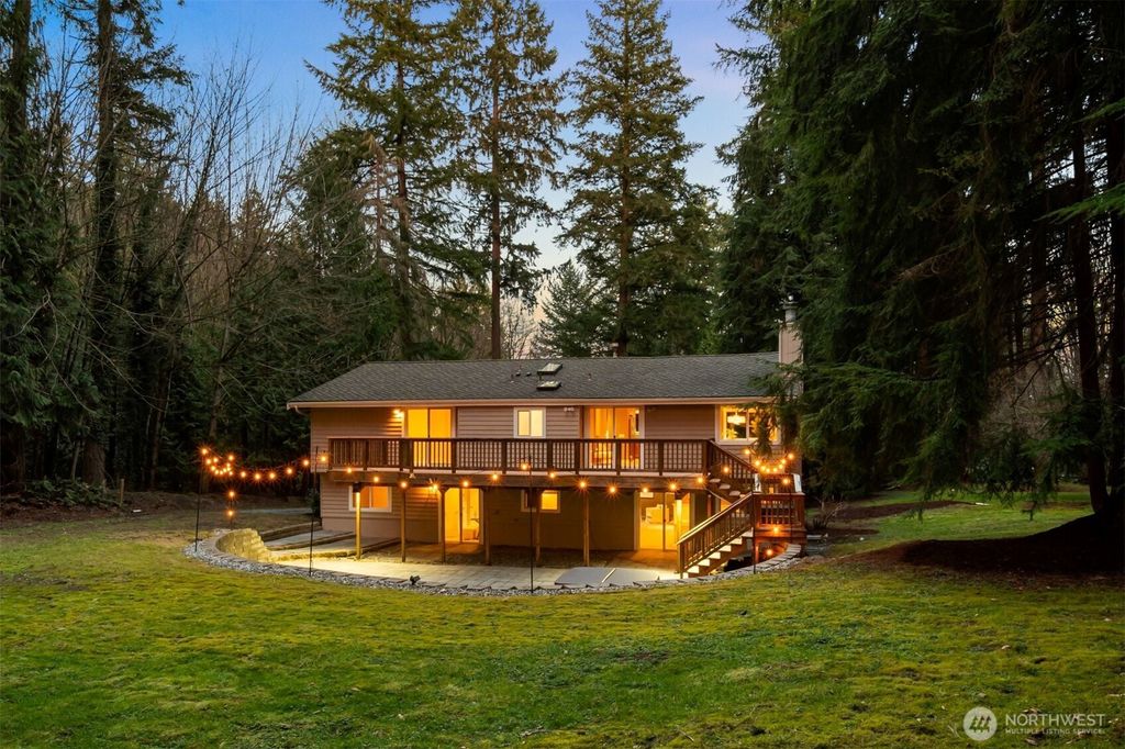 Photo of 20341 170th Avenue NE, Woodinville, WA 98072 (MLS # 2483966)