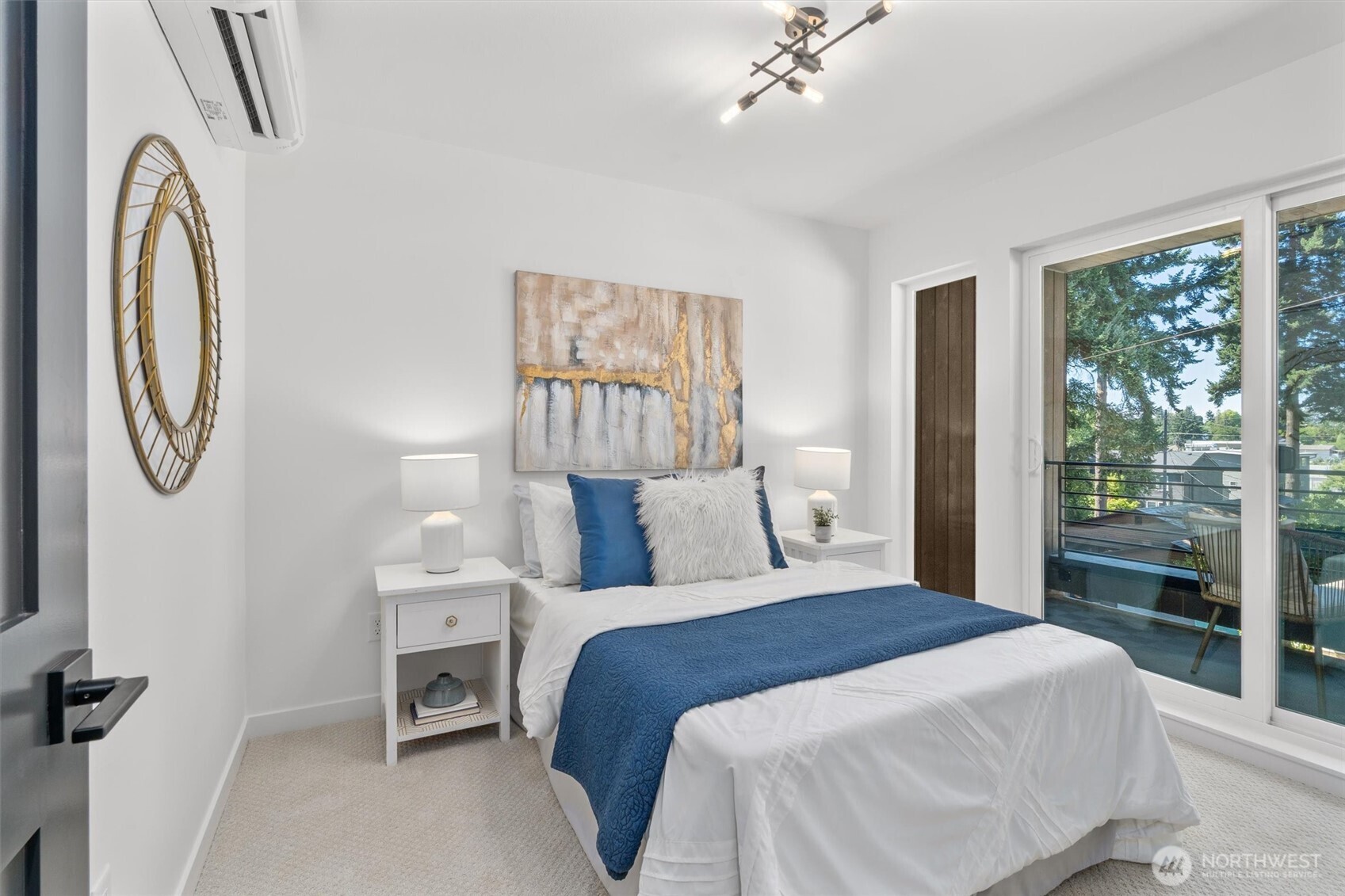 10736 Interlake Avenue N