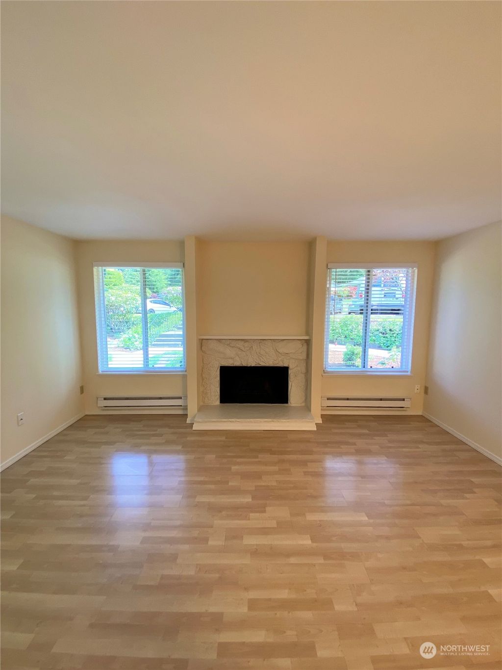 Photo of 503 S 323rd Place #14E, Federal Way, WA 98003 (MLS # 2068596)