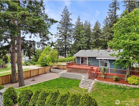 8620 20th Street E Edgewood WA 98371