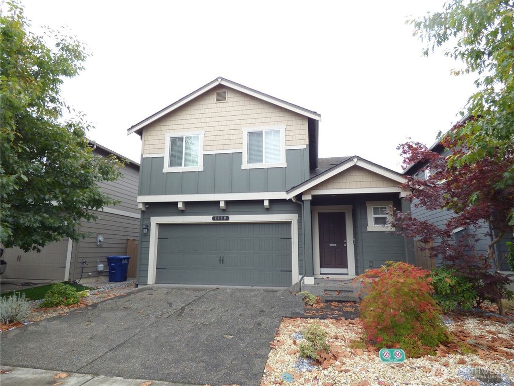 Photo of 2720 13th Avenue NW, Puyallup, WA 98371 (MLS # 2526052)