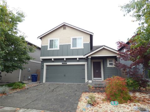 Photo of 2720 13th Avenue NW, Puyallup, WA 98371 (MLS # 2526052)