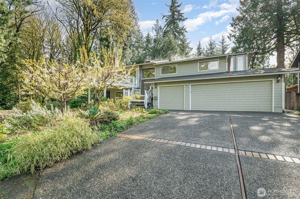 Photo of 17103 SE 41st Street, Bellevue, WA 98008 (MLS # 2355676)