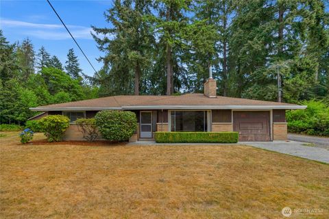 Photo of 22221 45th Avenue SE, Bothell, WA 98021 (MLS # 2425962)
