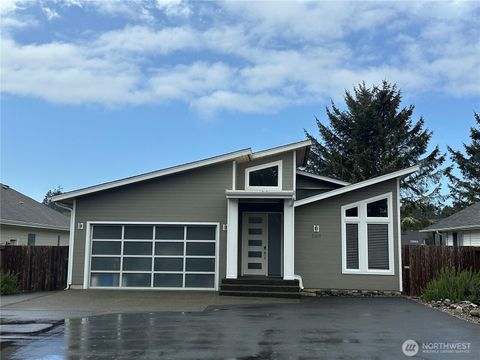 369 Eagle Nest Court SE Ocean Shores WA 98569