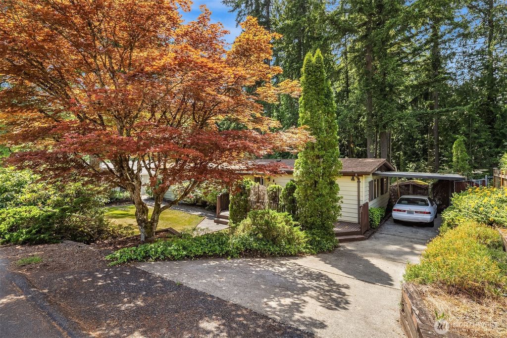 Photo of 827 211th Place NE, Sammamish, WA 98074 (MLS # 2392993)