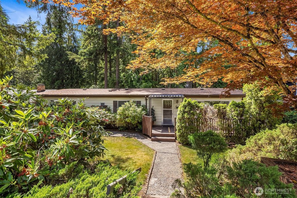 Photo of 827 211th Place NE, Sammamish, WA 98074 (MLS # 2392993)