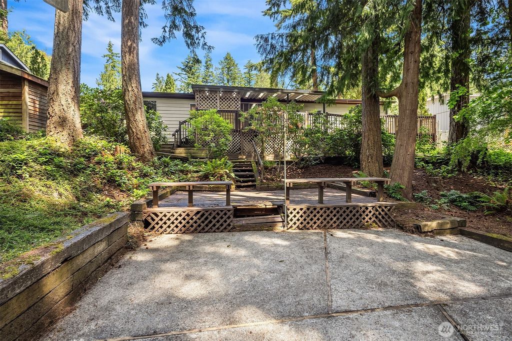 Photo of 827 211th Place NE, Sammamish, WA 98074 (MLS # 2392993)