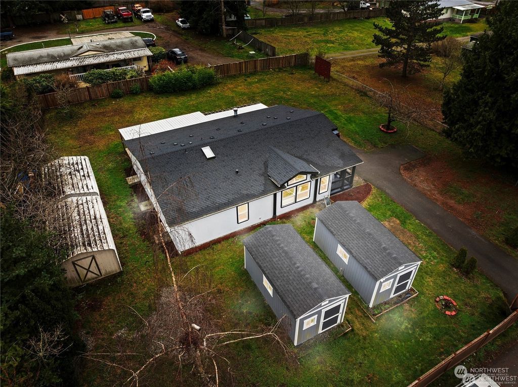 Photo of 34114 35th Avenue SW, Federal Way, WA 98023 (MLS # 2321950)