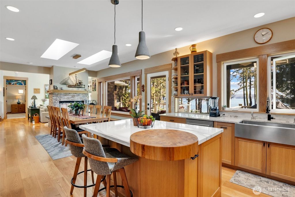 listing image 9365017197195028437