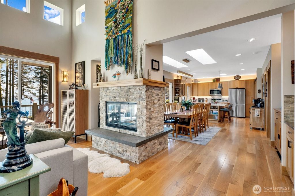 listing image 9367481484453269578