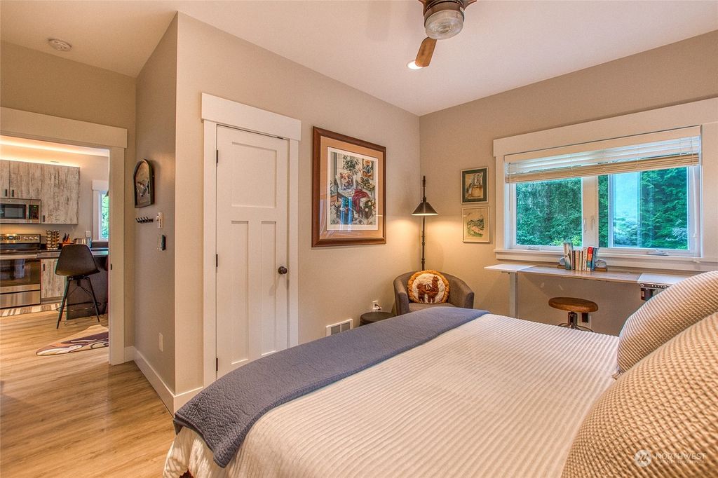 listing image 9363210139209752722