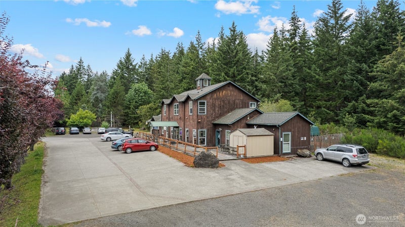 591 E Pickering Road