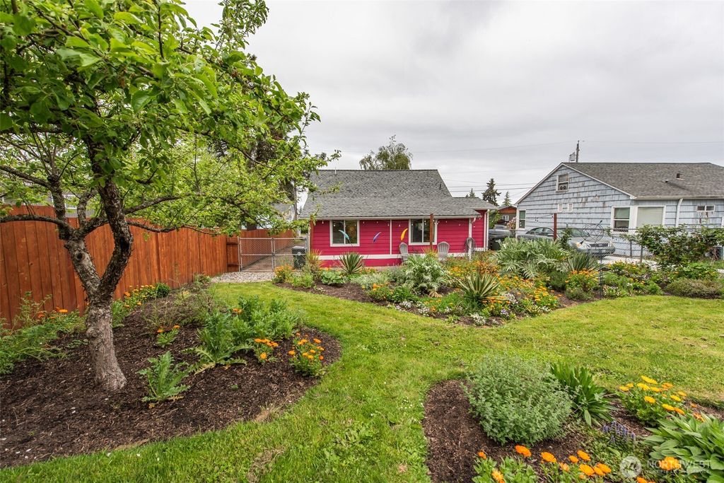 Photo of 616 E Lopez Avenue, Port Angeles, WA 98362 (MLS # 2520413)