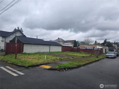 3251 S 58th Tacoma WA 98409