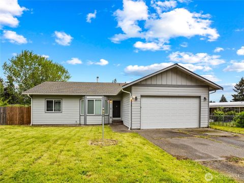 Photo of 16508 Suntree Court SE, Yelm, WA 98597 (MLS # 2523700)