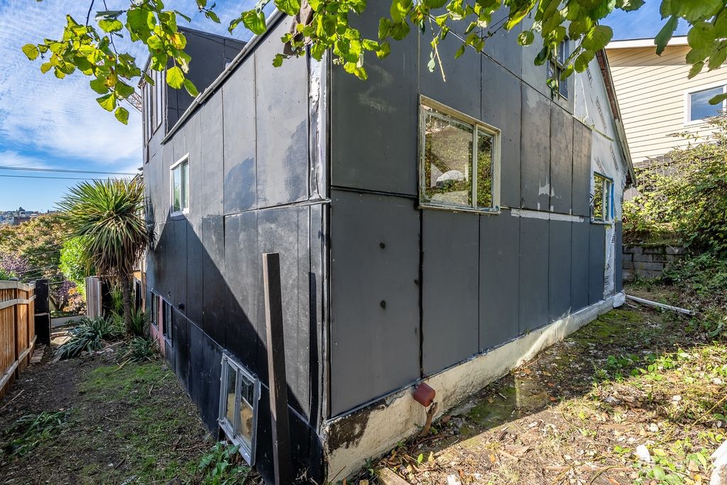 Photo of 2220 14th Avenue W, Seattle, WA 98119 (MLS # 2173627)