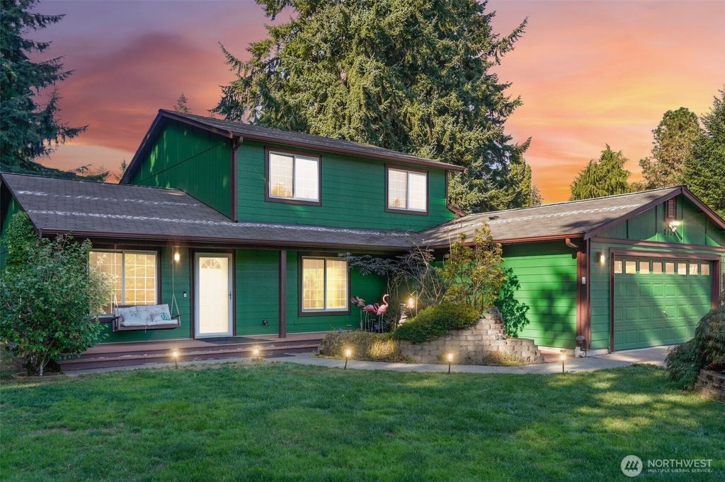Photo of 2105 13th Avenue, Milton, WA 98354 (MLS # 2437136)