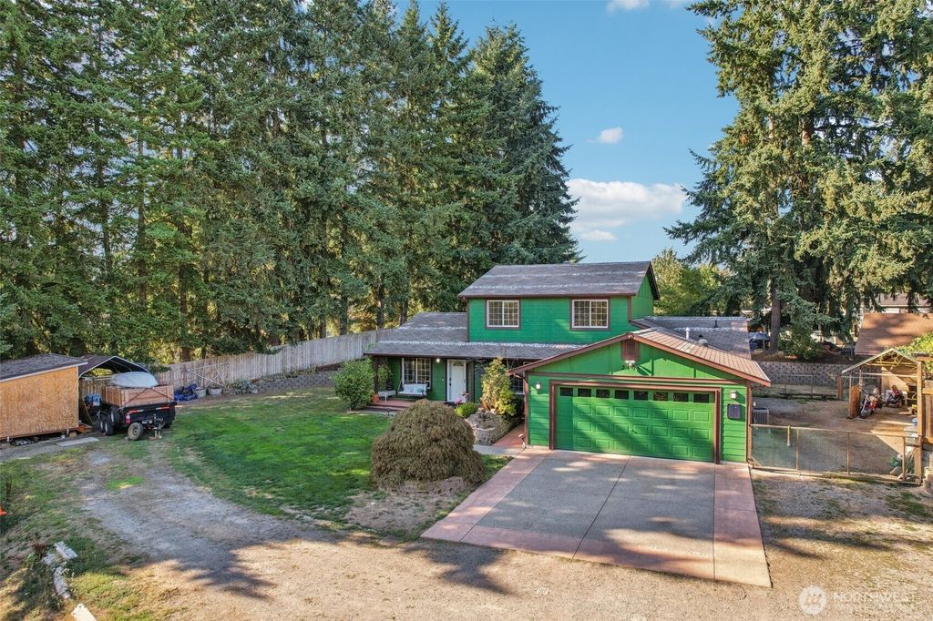 Photo of 2105 13th Avenue, Milton, WA 98354 (MLS # 2437136)