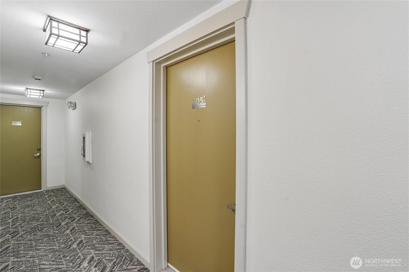 500 Elliott Avenue W 205