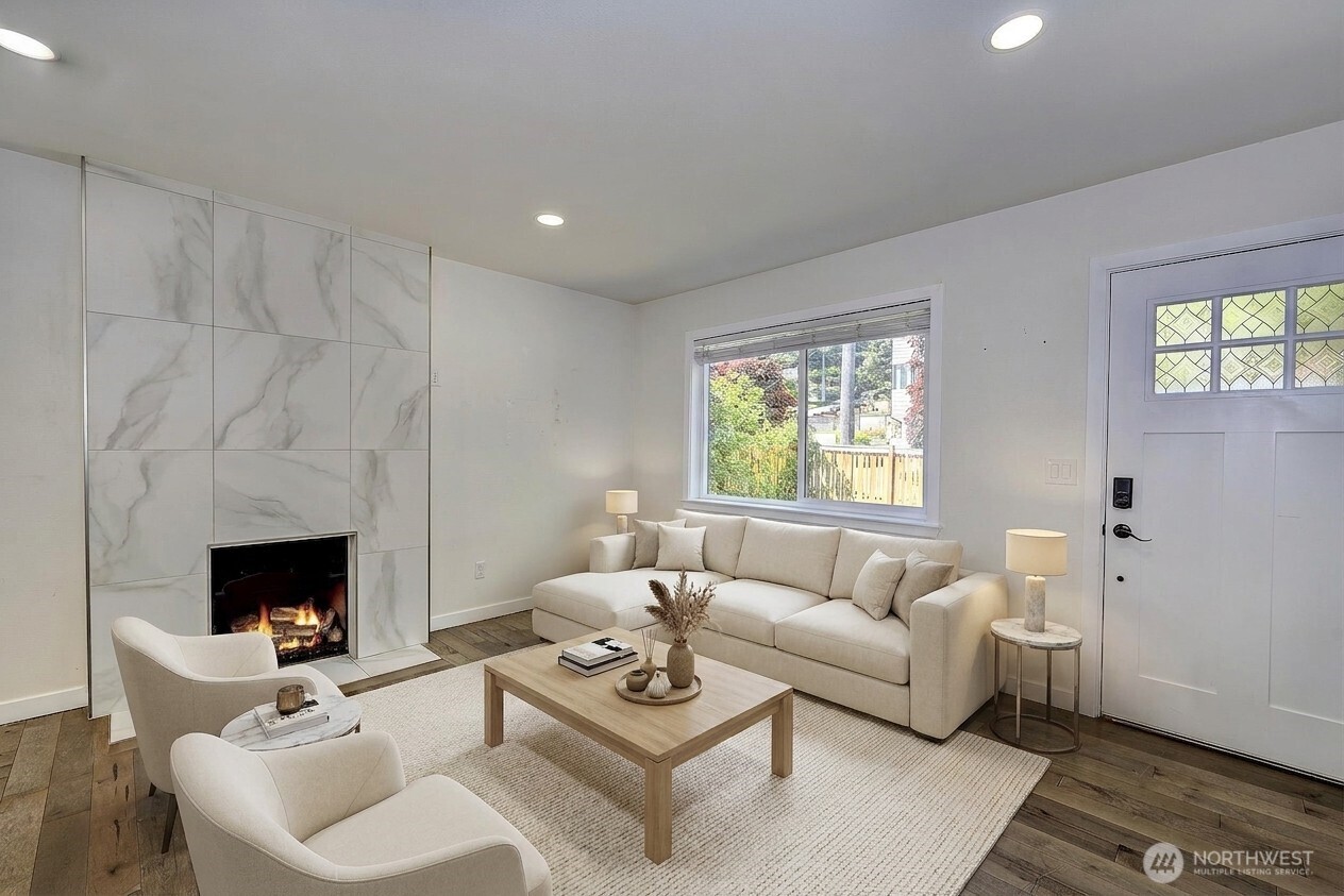 3806 35th Avenue W Unit 1