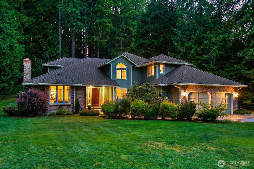 Photo of 20103 183rd Place NE, Woodinville, WA 98077 (MLS # 2388441)
