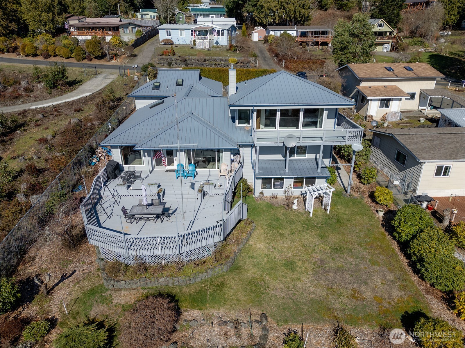 81 Seamount Dr