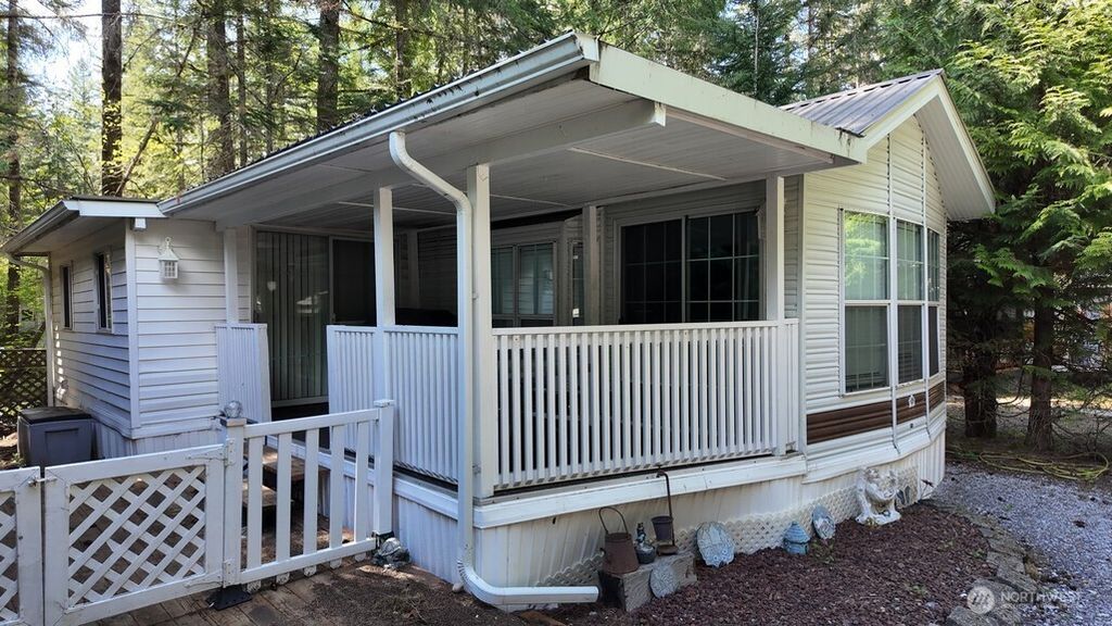 Photo of 35 Branch Circle, Deming, WA 98244 (MLS # 2525190)