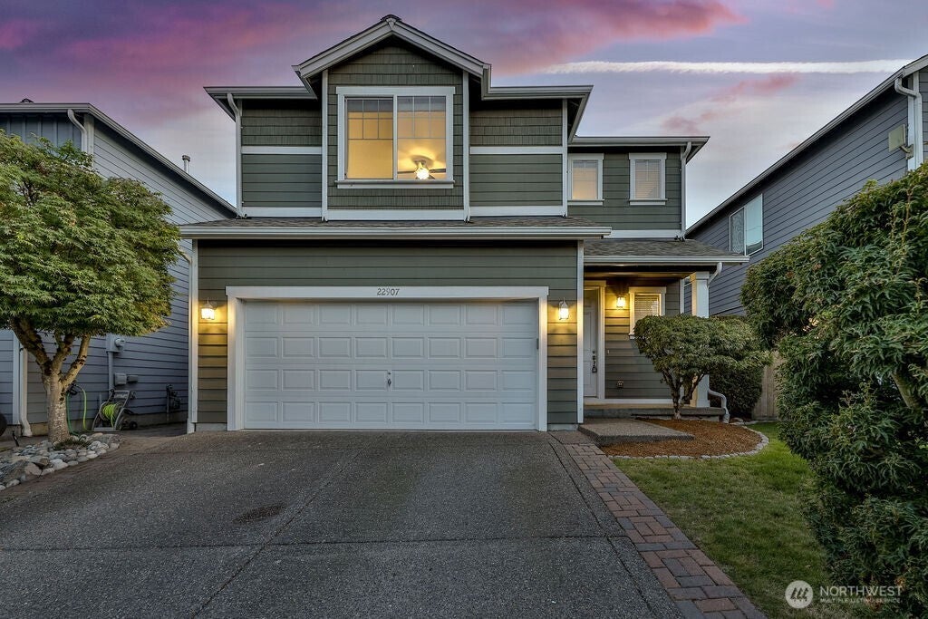 Photo of 22907 SE 271st Place, Maple Valley, WA 98038 (MLS # 2586941)