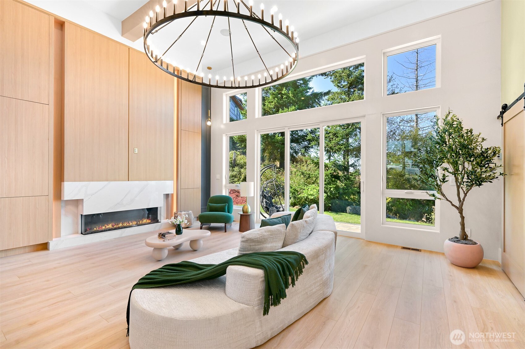 3951 Rock Ridge Pkwy