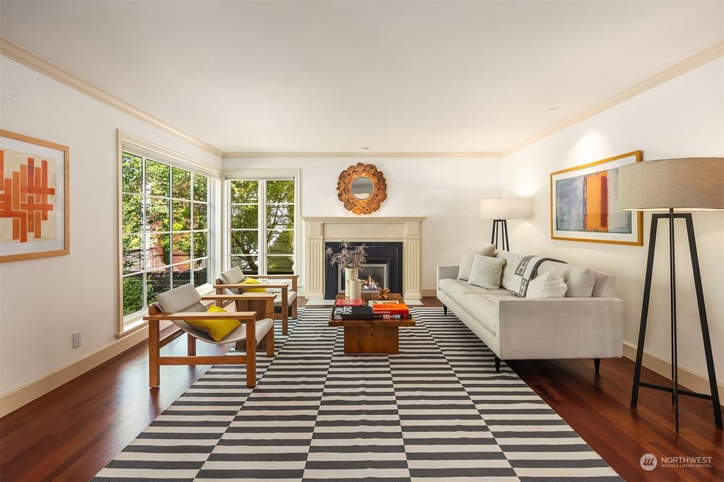 Photo of 2036 McGilvra Boulevard E, Seattle, WA 98112 (MLS # 2236473)