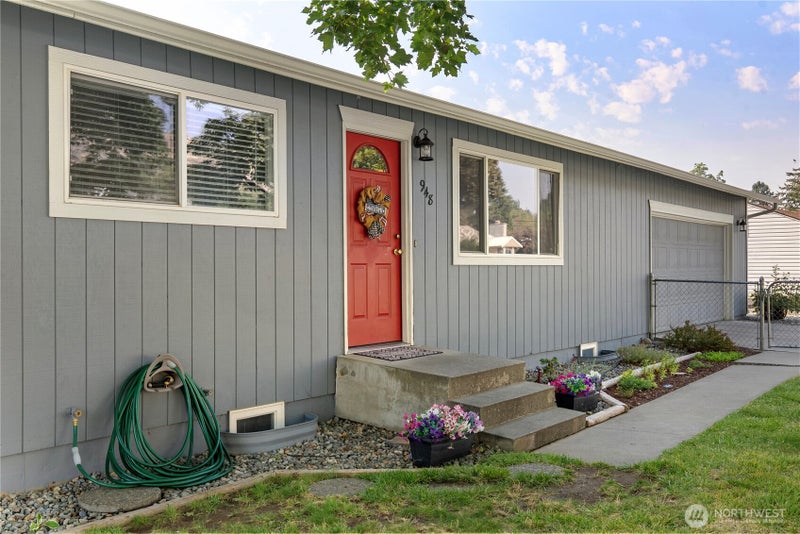 948 N 4th Ave