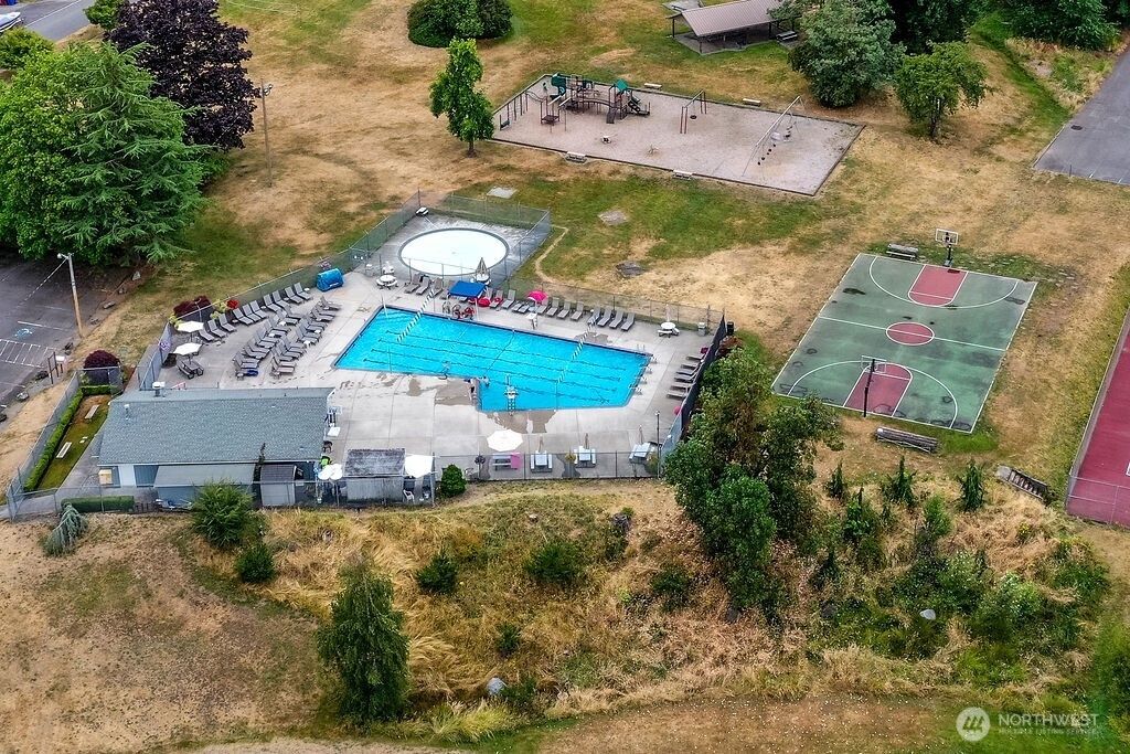 Photo of 15572 206th Avenue SE, Renton, WA 98059 (MLS # 2406035)
