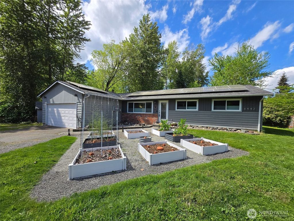 Photo of 8442 NE 141st Street, Kirkland, WA 98034 (MLS # 2515353)