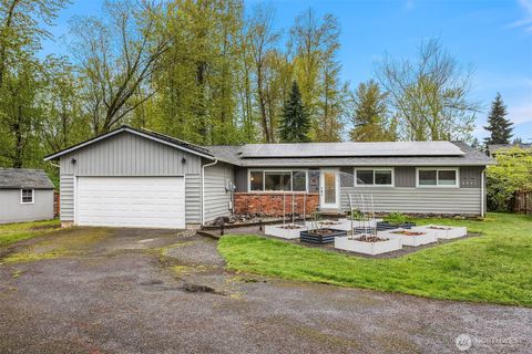 Photo of 8442 NE 141st Street, Kirkland, WA 98034 (MLS # 2515353)
