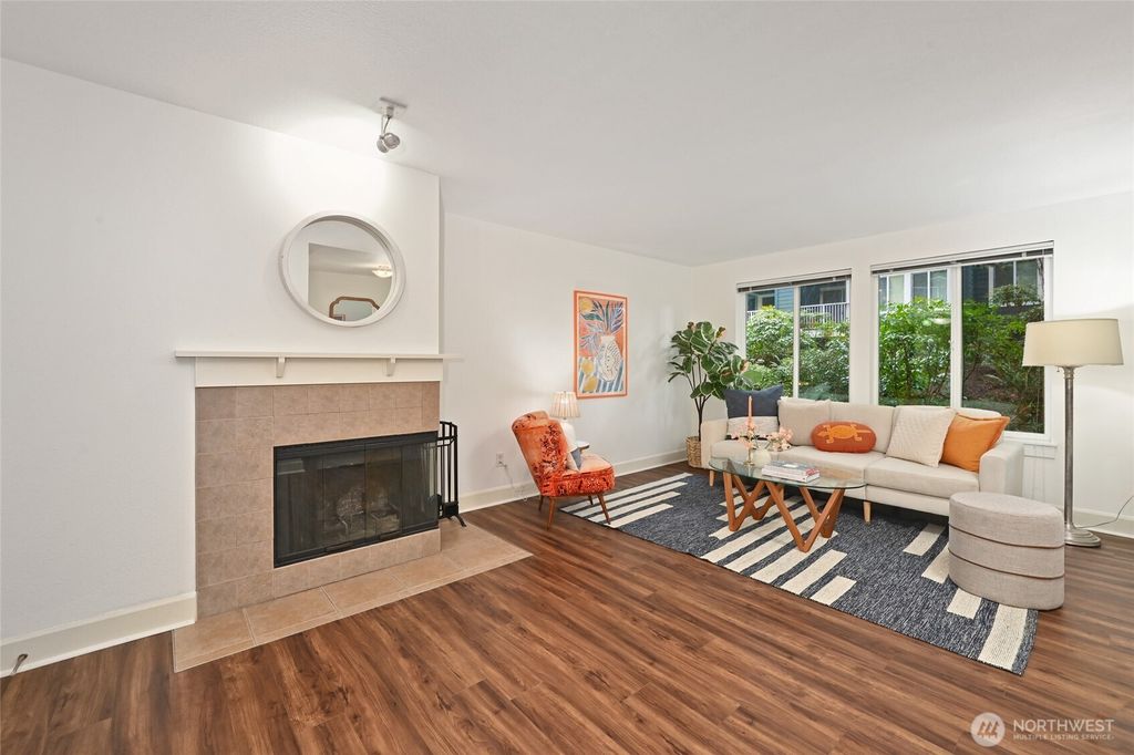 Photo of 300 N 130th Street #4104, Seattle, WA 98133 (MLS # 2343144)