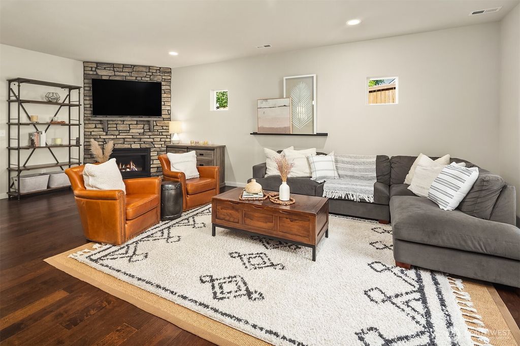 Photo of 15405 60th Place W, Edmonds, WA 98026 (MLS # 2422021)