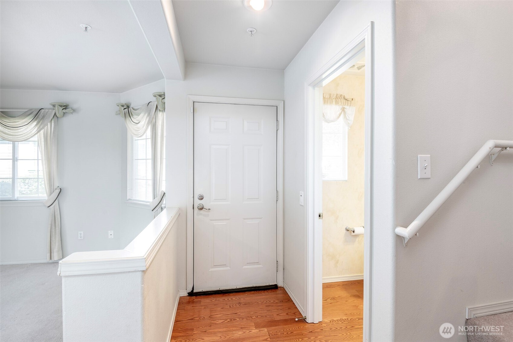 4802 Nassau Avenue NE 45