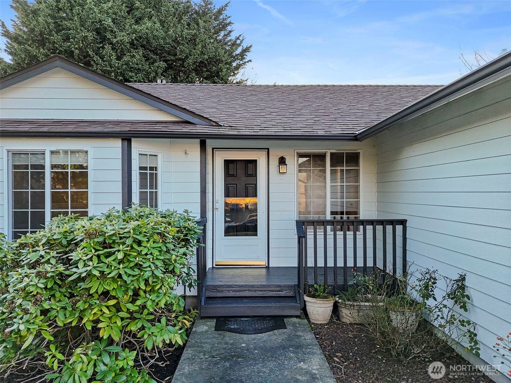 Photo of 30615 115th Court SE, Auburn, WA 98092 (MLS # 2478514)