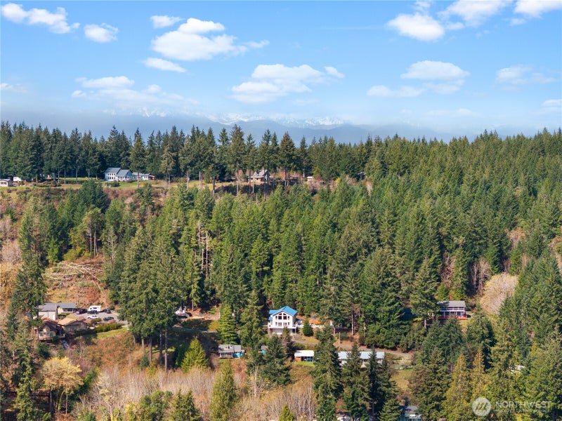 100 NE Alta Vista Drive