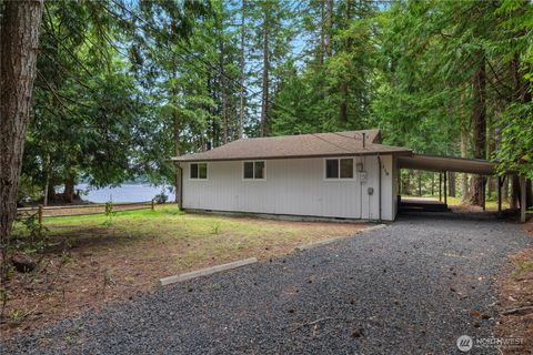 Photo of 110 E Shannon Place, Shelton, WA 98584 (MLS # 2532651)