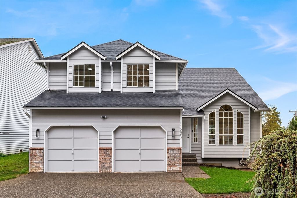 Photo of 11203 SE 237th Place, Kent, WA 98031 (MLS # 2492877)