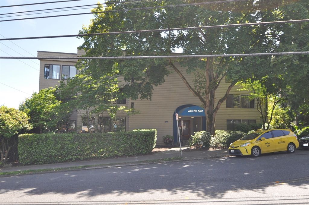 Photo of 2211 NE 54 Street #3E, Seattle, WA 98105 (MLS # 2214164)