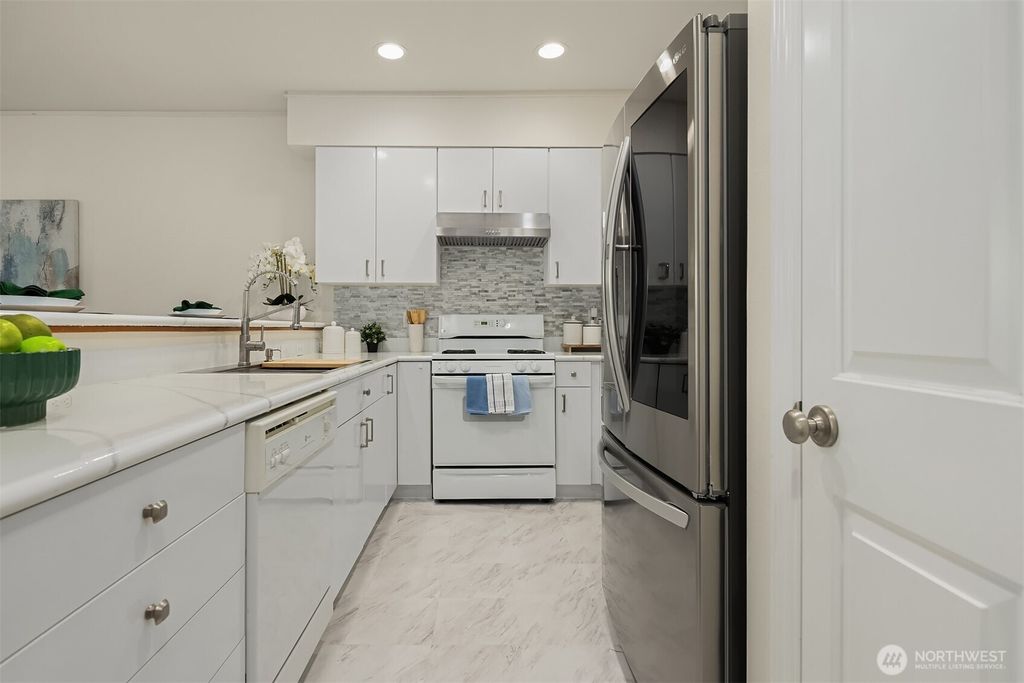 Photo of 5003 Lake Avenue S #B, Renton, WA 98055 (MLS # 2422787)