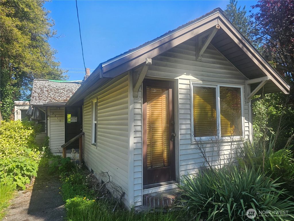 Photo of 7310 35th Avenue SW, Seattle, WA 98126 (MLS # 2385081)